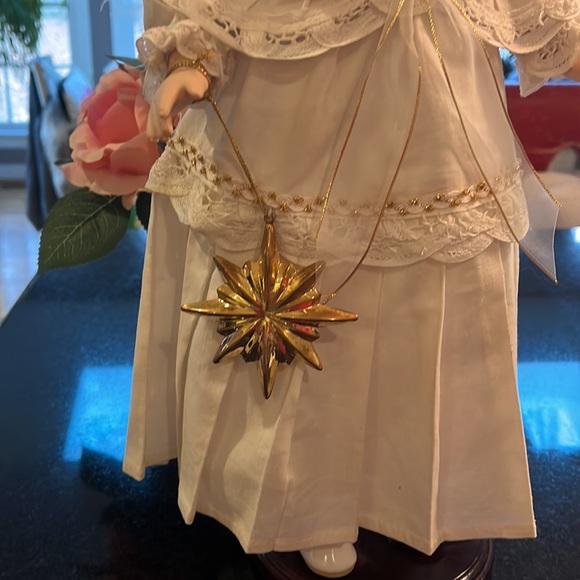 Vintage Porcelain Angel Doll / Guardian Angel with Stand - Picture 8 of 16